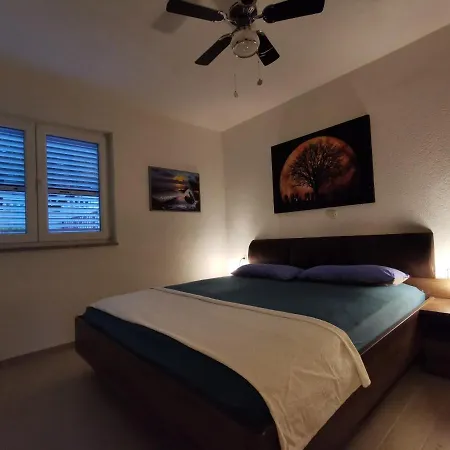 Mira - Sea View * 特罗吉尔