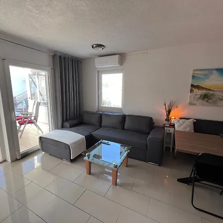 Apartman Mira - Sea View